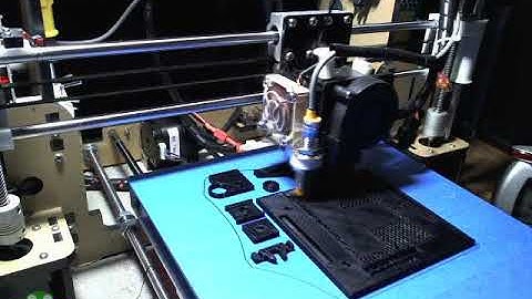 BrianPrintsThings Timelapse: PRINTCEPTION! Printing Printer Parts