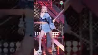 Blackpink Rosé Elbise Renk Değiştirme