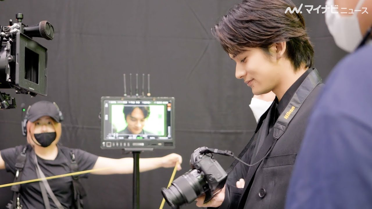 北村匠海、カメラ片手に微笑む姿にグッとくる！“カメラ愛”溢れる会話に 