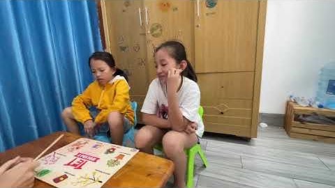 Tiếng Anh Giao Tiếp Trẻ Em Tại Phan Thiết: Sunny and Nancy practice talking about Tet Holiday