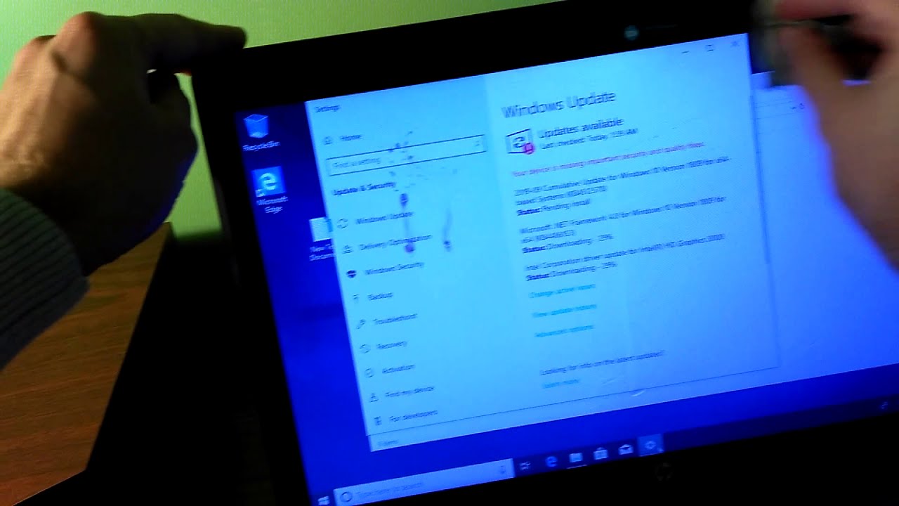 How To Clean Laptop Screen ? YouTube