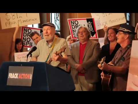 Pete Seeger Sings Out Against Fracking