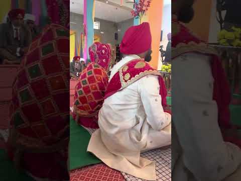 ਗੁਰੂ ਭਜਨ ਆਪ ਸਬ ਜਰੂਰ ਸੁਣੌ ਆਪ ਕਾ ਮਨ ਵੀ ਗੁਰੂ ਚਰਨਾ ਵਿੱਚ ਜੁਤ ਜਾਏ ਗਾ 🙏🙏🌺🌺