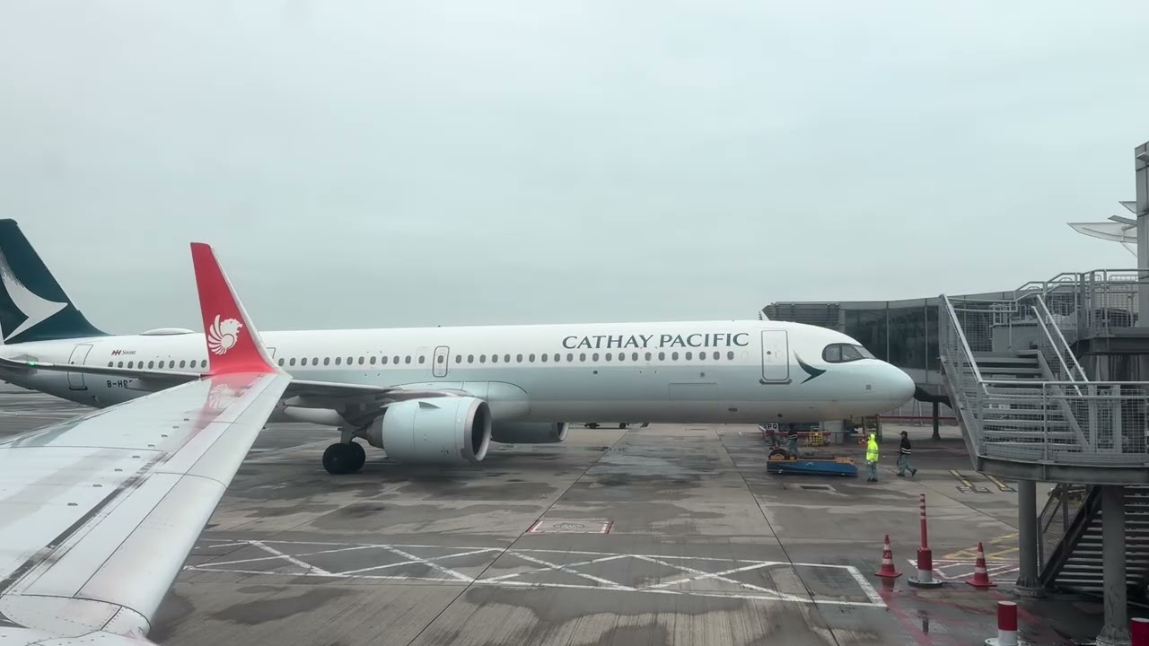 Thai Lion Air B737-800 full takeoff from Hong Kong Airport (HKG) to Bangkok-Don Mueang Airport (DMK)