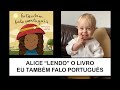 Alice "Lendo" o livro Eu Também Falo Português - Bebê 1 ano 8 meses contando história infantil