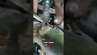 Bleeding the cooling system 08 Ford F150 4.6L #f150 #coolingsystem #bleedingair #autorepair #fyp