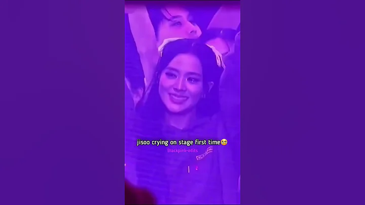 Jisoo crying for the first time#shorts