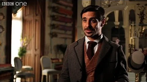 Emun Elliott introduces the dashing Moray - The Pa...