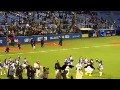 ロマン&山田の勝利の一本締め　プロ野球2015　ヤクルトスワローズ