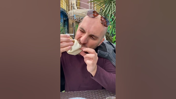 How to eat a Khinkali - Georgian dumpling - Как есть хинкали