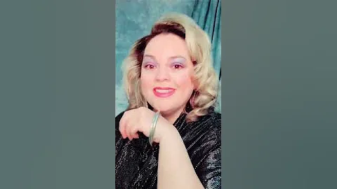 Glamour Shots Transformation: Embracing the 80s Look#GlamourShots #80sFashion