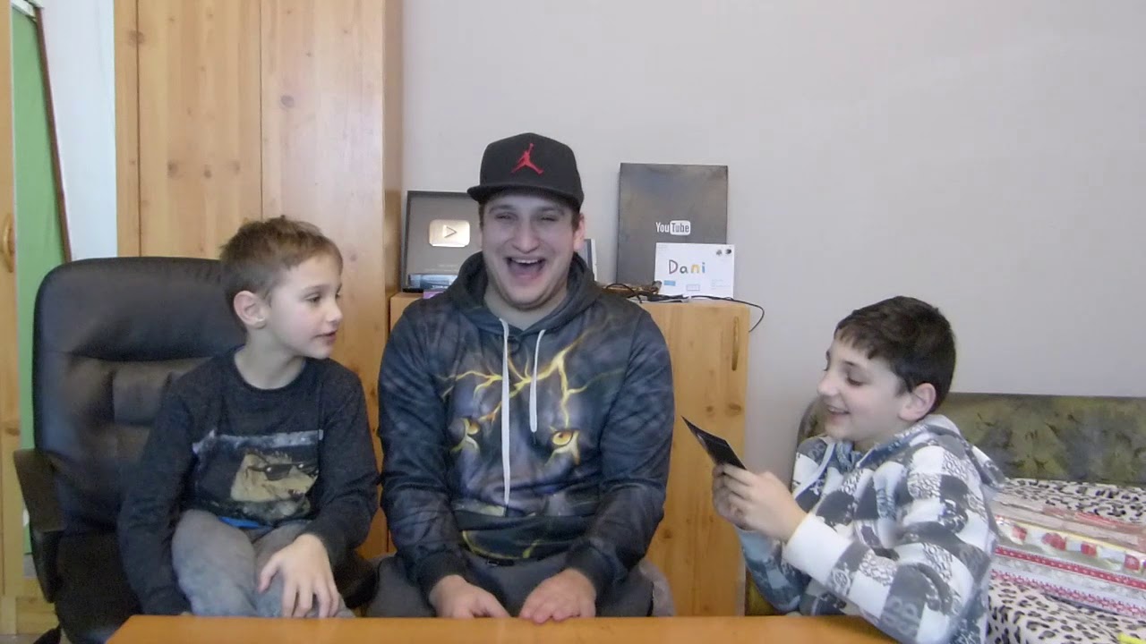 MIT NEM SZERETNEK BENNEM ÖCSÉIM? | Csomagbontás