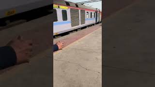 22981/22997 Jhalawar city-Shri ganganagar Superfast first arrival at Ramganj mandi