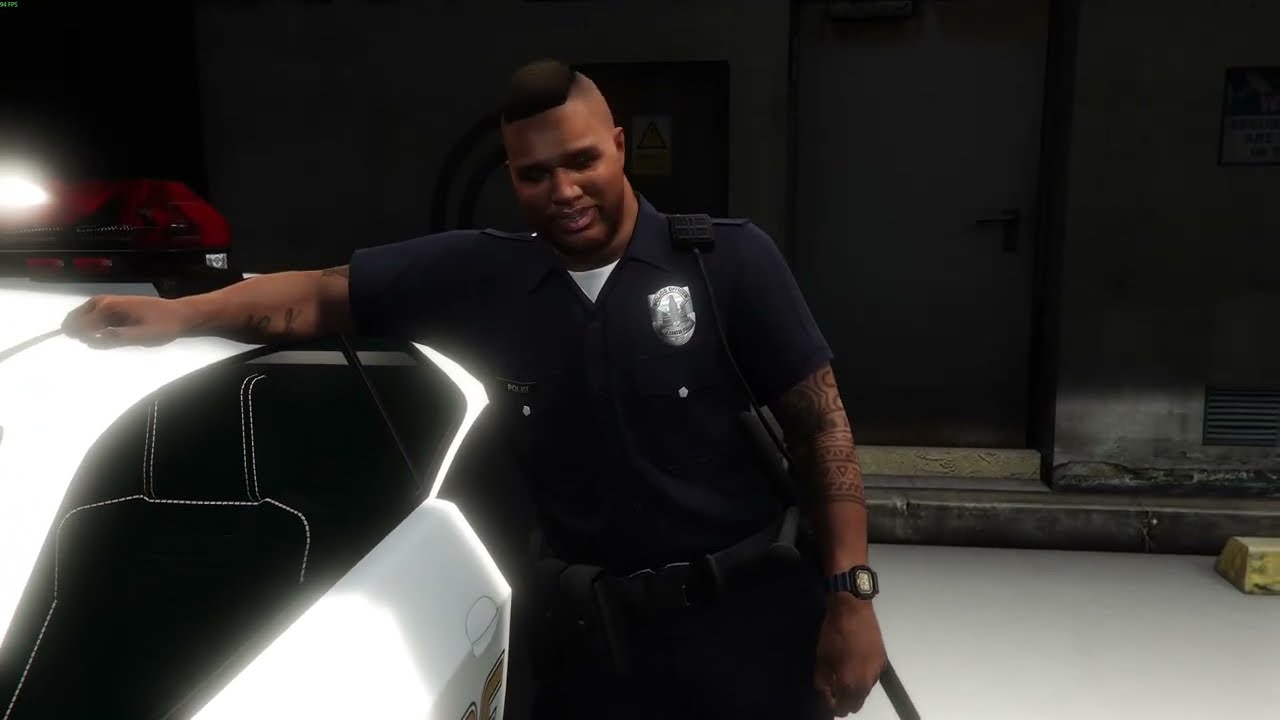 Grand Theft Auto V Cluckin bell final misson Scene of the crime (Vincent)