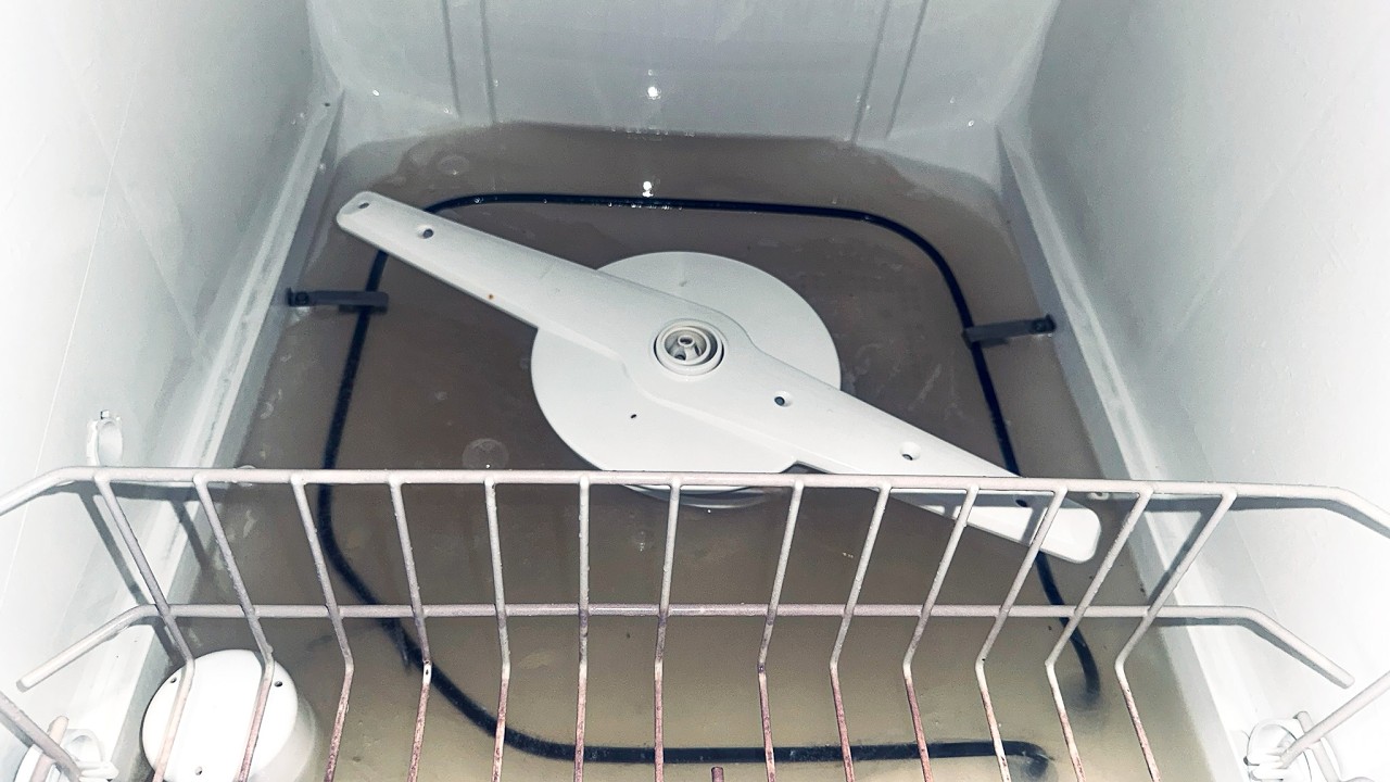 Hotpoint Dishwasher Not Drying: Quick Fixes to Save Your Day