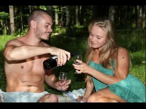 Видео на природе жена, большие фотки селена гомес