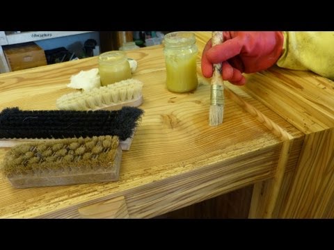 Video: Wie Man Holz Poliert