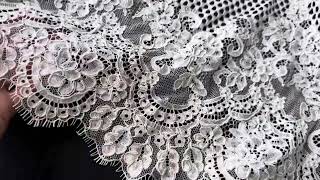 Ivory Corded Raschel Lace - Baum screenshot 3