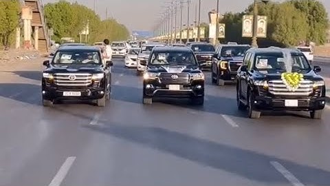 بيت رشك ستقبال والدهم و الدتهم بعد العوده من الحج من بيت الله الحرام ستقبال يخبل زوين ستقبلهم بشفل 😂