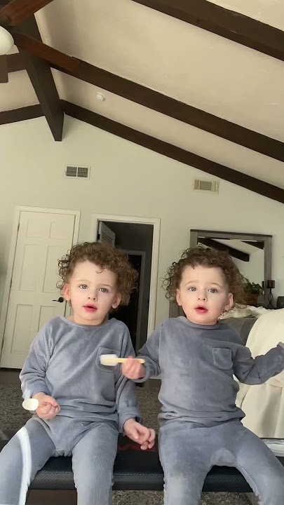 The kids at the end 🥹🫶 #mom #twins #boymom #momlife #hair
