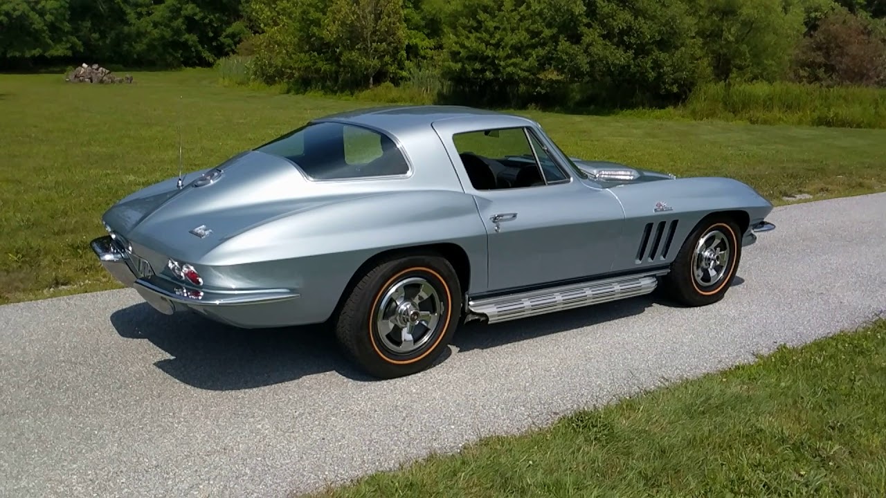 1966 Corvette 437/425 driving away