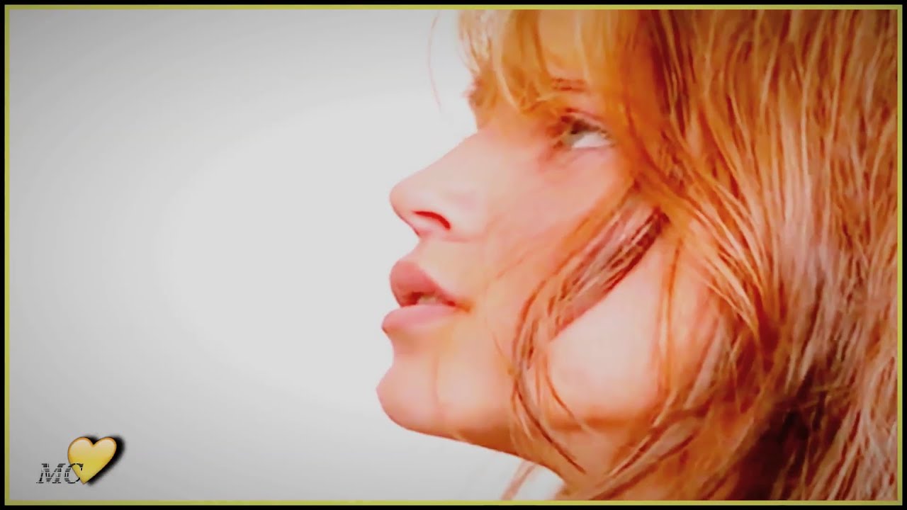 Mia Colucci \\ Nobody's Home