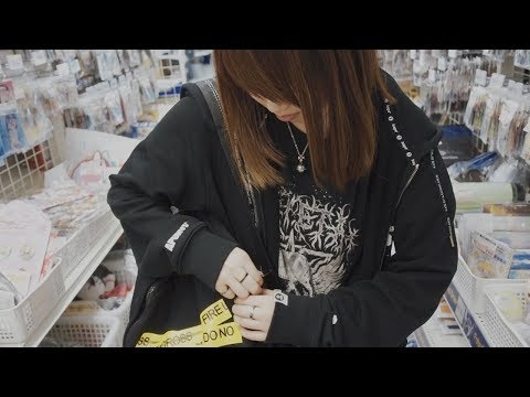 I met this girl in Japan... I met this girl in Japan...
