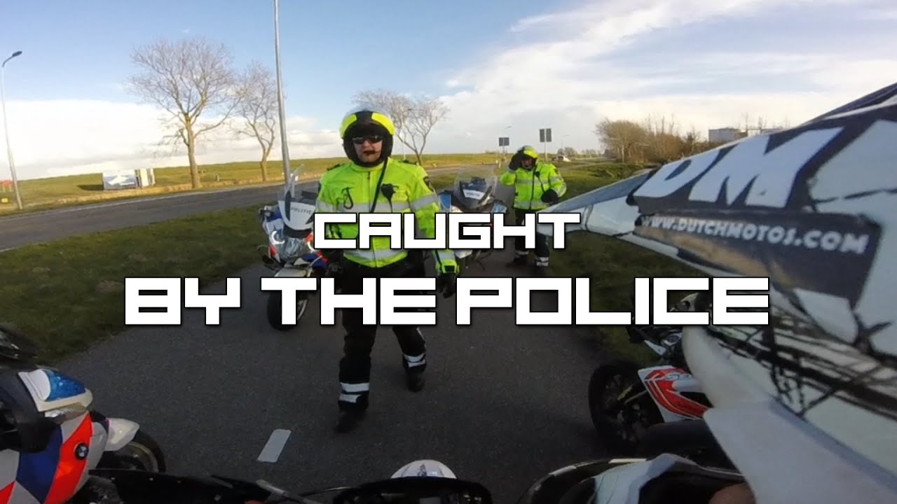 Mopeds caught by POLICE! - Dutch Motos meeting Texel