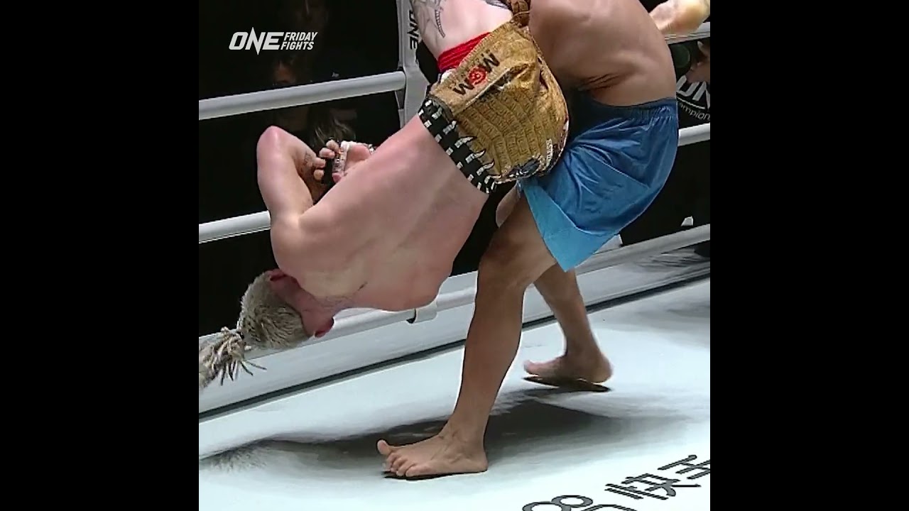 Coopar Royal kicks off ONE Friday Fights 47 with a third-round submission via armbar!