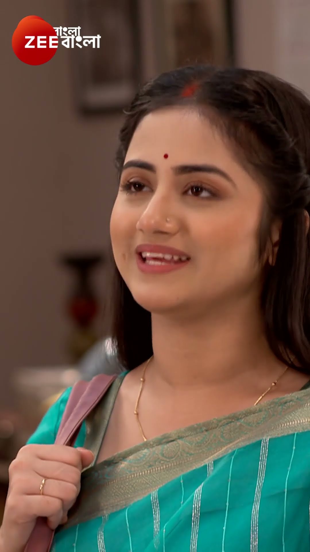 #Mala Bodol #Shorts #Zee Bangla #Entertainment #Mild Violence #Romance