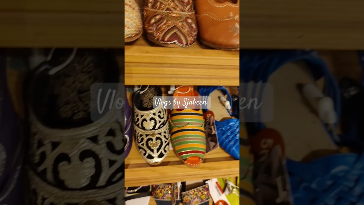 Beautiful traditional ladies Shoes by Junaid Jamshed 