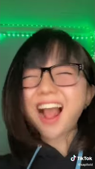 TIK TOK SARAH OLIVIA SANTOSO