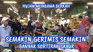 DRIZZLE BRINGS BLESSINGS 🤗 THE MORE IT DRIZZLES, THE MORE VEGETABLES YOU WILL SORTED