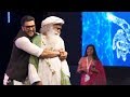 Ranveer Singh and Sadhguru Dance on Popular Demand at IIM Bangalore Leadership Summit 2018