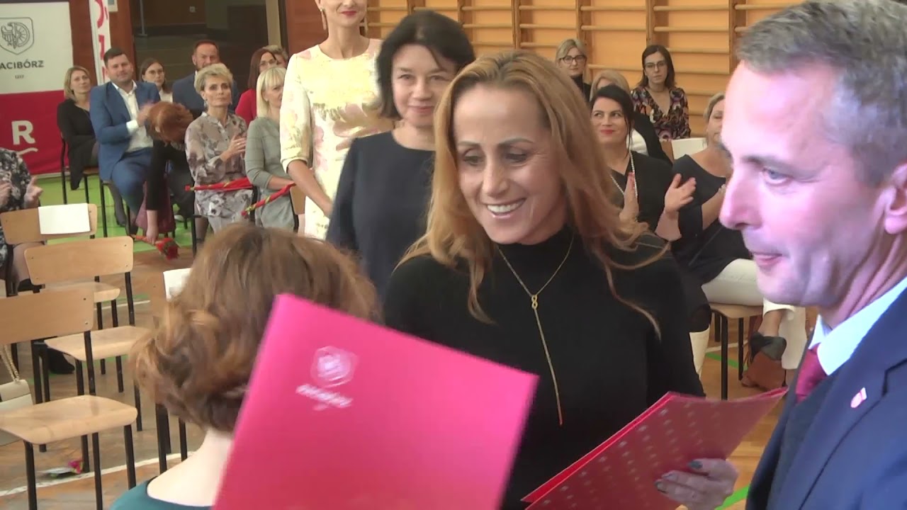 Racibórz. Obchody Dnia Nauczyciela w SP 13