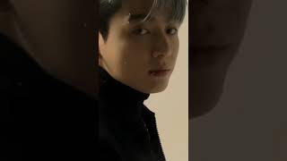 يا حظ الي لابسين سماعات سمعها