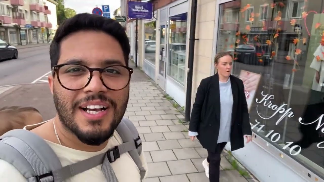 اول يوم من يومياتي اني وزوجتني وبنتي علی اليوتيوب 