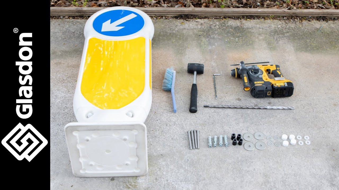 Glasdon UK | Installation | Rebound Signmaster™ Ultra Bollard
