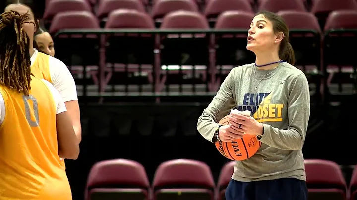 Return of the Mock: Former UNCA coach, Brenda Mock...