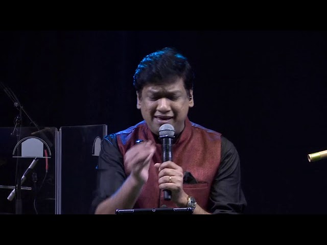 shankara naadashariraapara || Vijay Prakash || live for SSCF class=