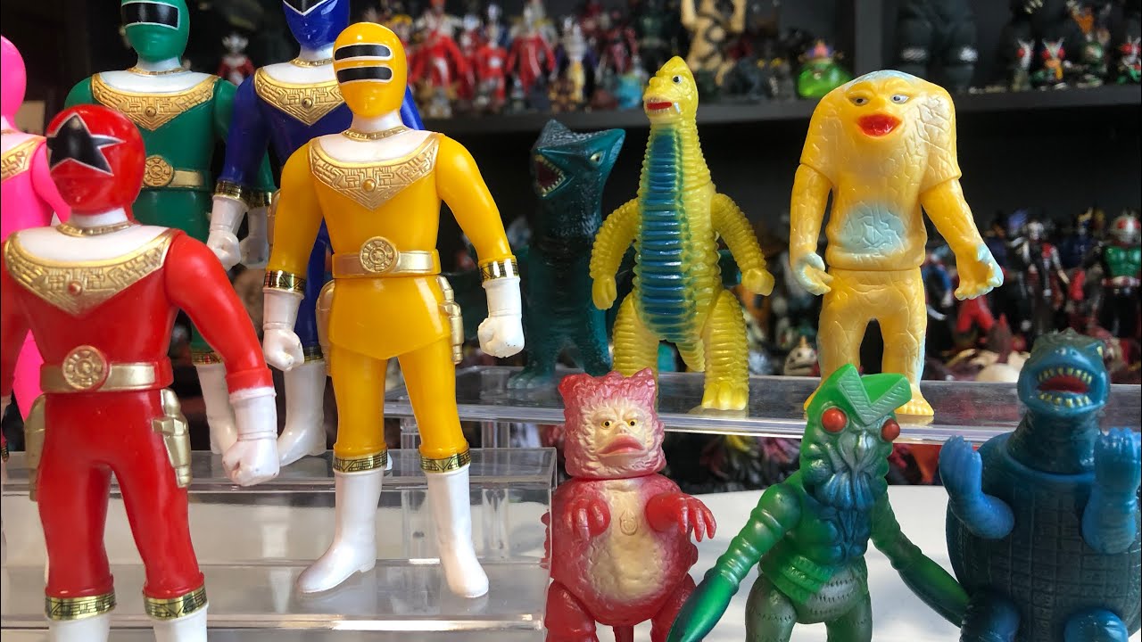 How to Display Kaiju Sofubi Figures! Introducing Shelves and
