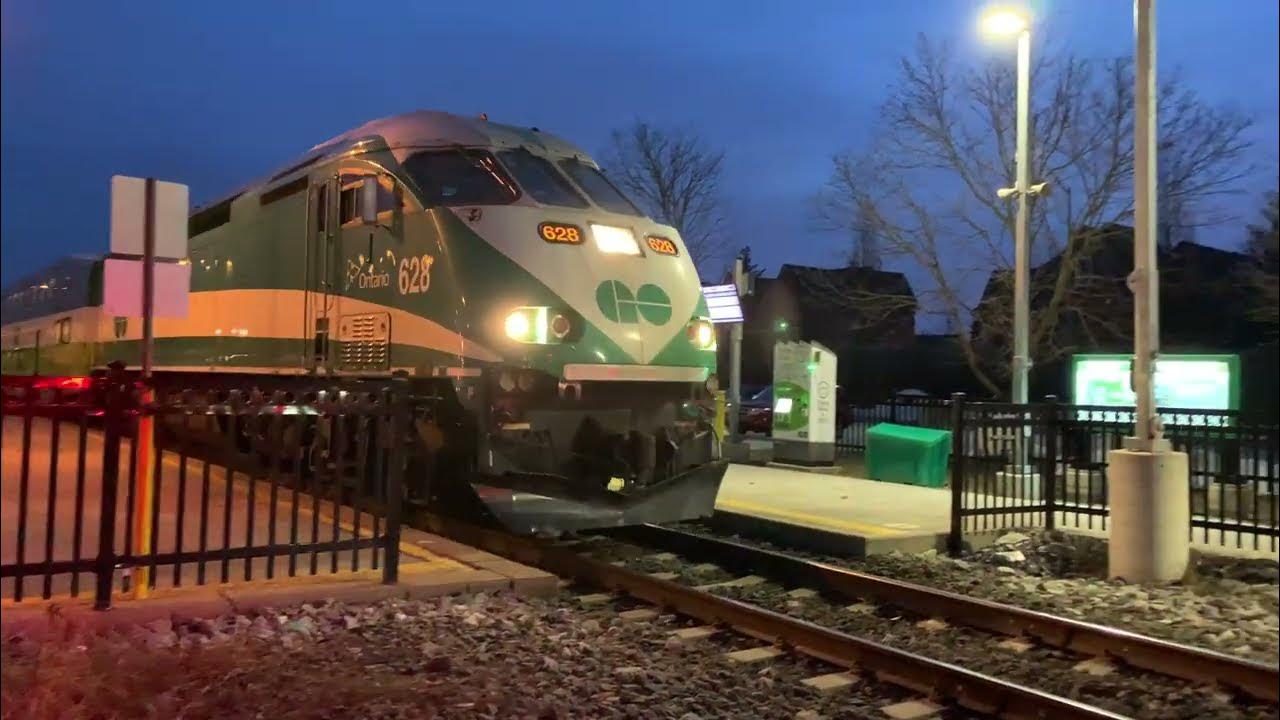 Railfanning markham go with czar_hey arrival1 YouTube