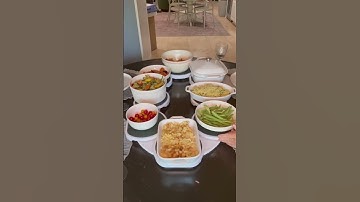 Get ready for the holidays with this rotating turntable! The link is in my bio!