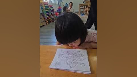 Tiếng Anh Giao Tiếp Phan Thiết: Honami practices describe a picture