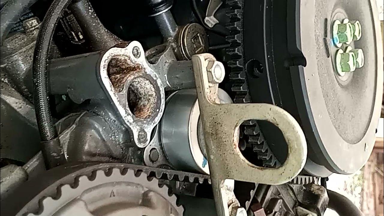 Honda Outboard 40 hp Overheating Stuck Thermostat Location Replacement