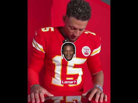 Patrick Mahomes knowing almost every QB from their silhouette 😳 (via @Chiefs/X)