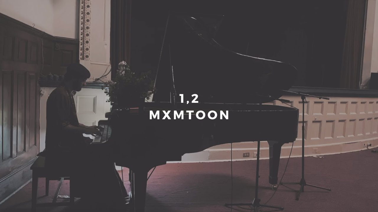 live, composition, piano composition, keyboard, chords, mxmtoon, mxmtoon pi...