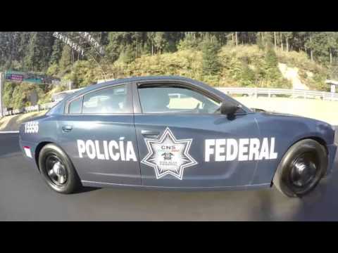 Policía Federal evita accidente en carretera México – Puebla