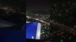 Flight Landing at Delhi Airport 🛫🛬 #shorts #shirtsindia