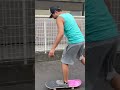 Mostrando como anda de skate 😂😂🛹